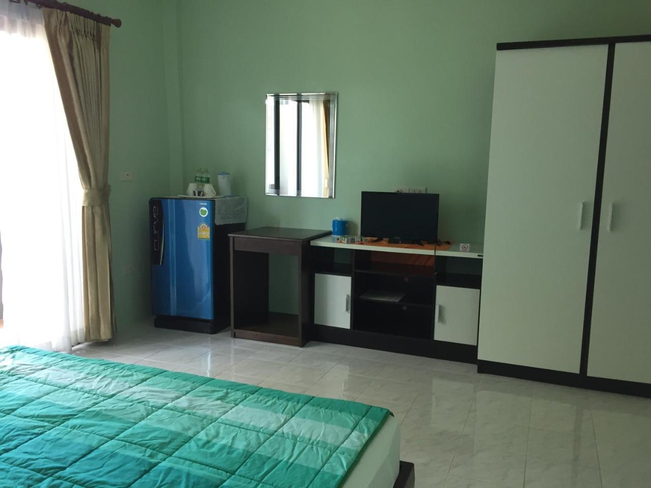 Apartamento Am House Klong Muang Beach Exterior foto